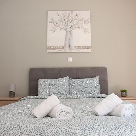 Апартаменты Newly Renovated Flat 500M From Subway Station Афины Экстерьер фото